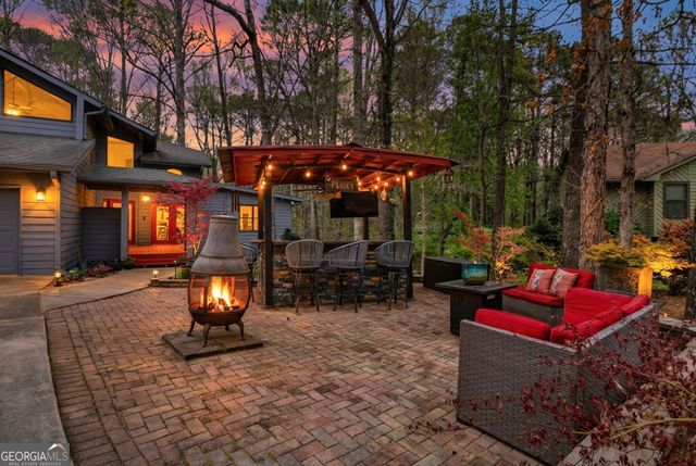 596 Willowgreen Court SE, Conyers, GA 30094