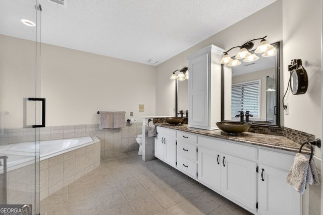 596 Willowgreen Court SE, Conyers, GA 30094