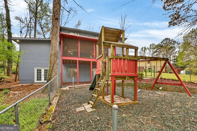 596 Willowgreen Court SE, Conyers, GA 30094