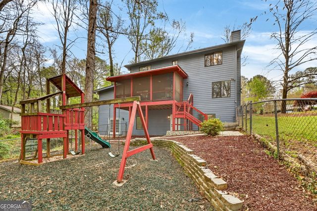 596 Willowgreen Court SE, Conyers, GA 30094