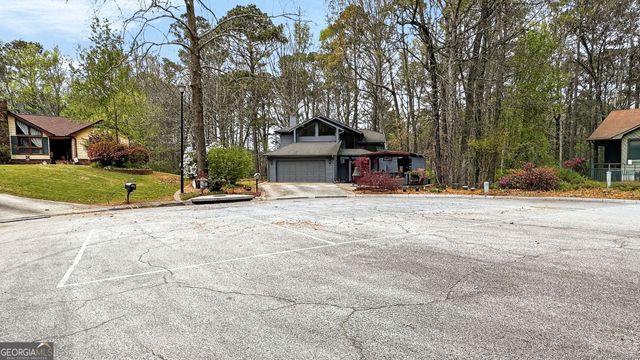 596 Willowgreen Court SE, Conyers, GA 30094