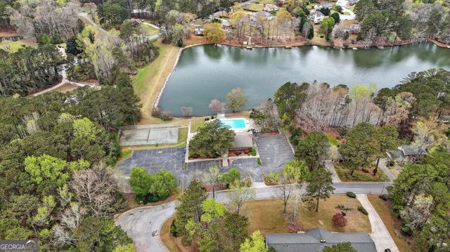 596 Willowgreen Court SE, Conyers, GA 30094