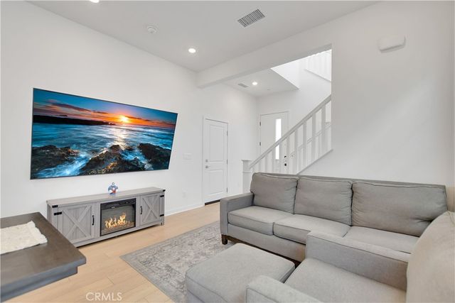 4433 S Fairmount Paseo, Ontario, CA 91762
