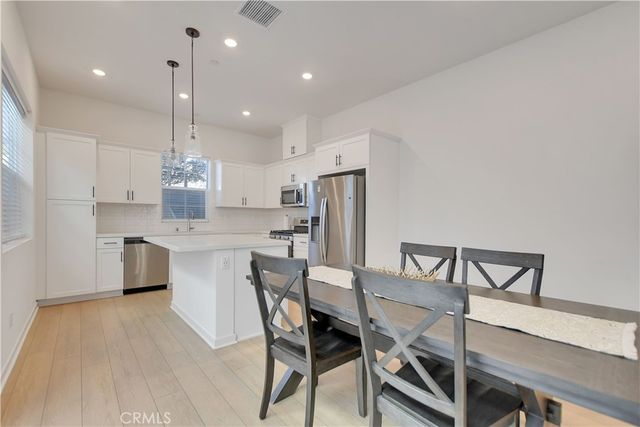 4433 S Fairmount Paseo, Ontario, CA 91762