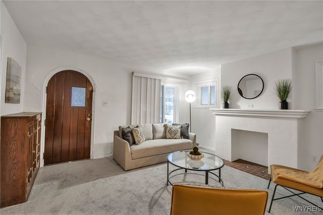 2247 Grand Avenue, Niagara Falls, NY 14301