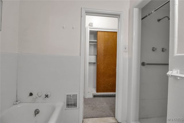 2247 Grand Avenue, Niagara Falls, NY 14301