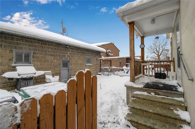 2247 Grand Avenue, Niagara Falls, NY 14301