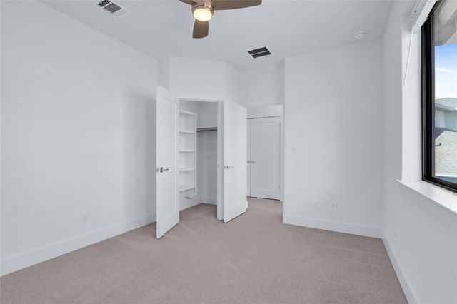 2050 Lohmans Spur RD 501, Lakeway, TX 78734