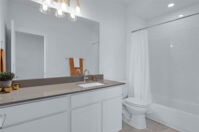 2050 Lohmans Spur RD 501, Lakeway, TX 78734