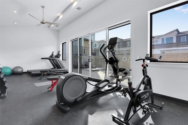 2050 Lohmans Spur RD 501, Lakeway, TX 78734