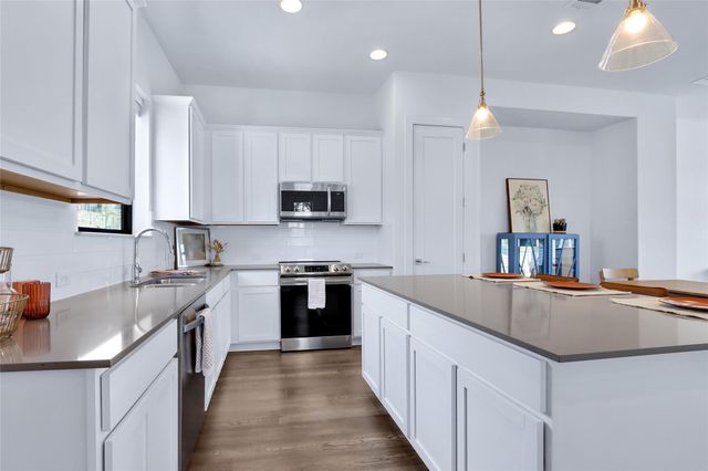 2050 Lohmans Spur RD 501, Lakeway, TX 78734