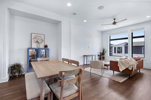 2050 Lohmans Spur RD 501, Lakeway, TX 78734