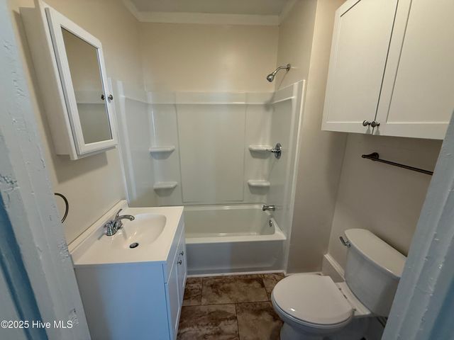 3902 W Wilson Street, Farmville, NC 27828