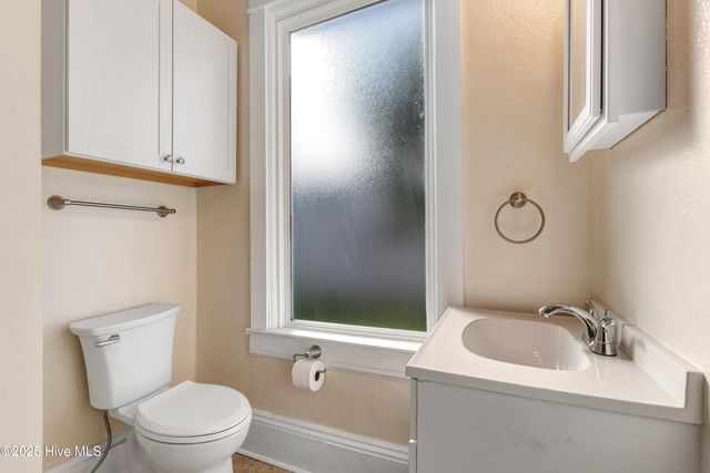 3902 W Wilson Street, Farmville, NC 27828