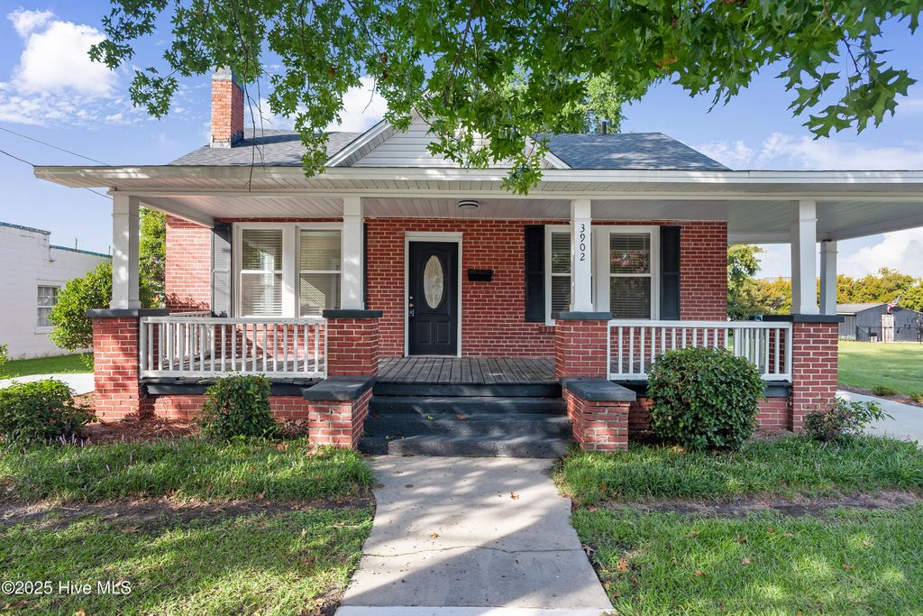 3902 W Wilson Street, Farmville, NC 27828