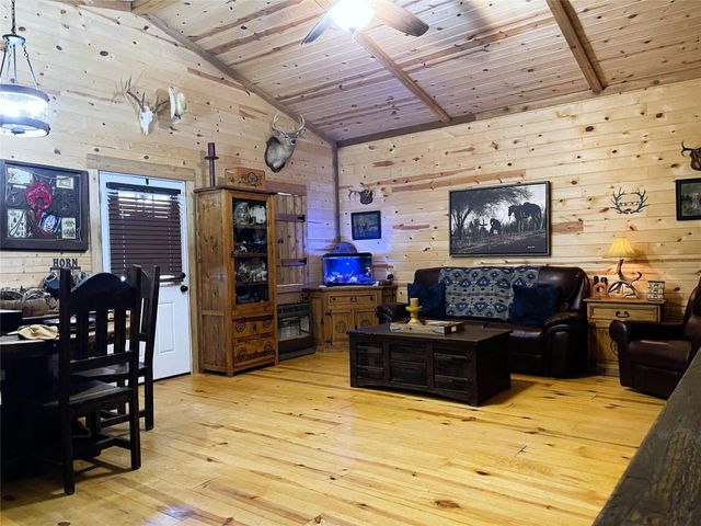 233 Private Road 247, Oakwood, TX 75855