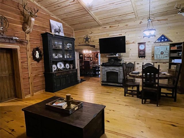 233 Private Road 247, Oakwood, TX 75855