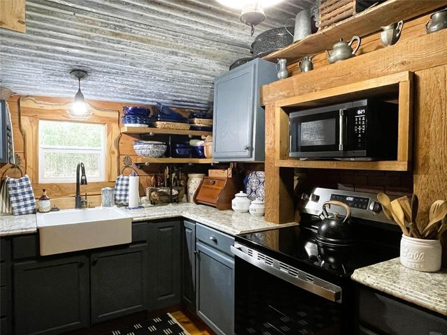 233 Private Road 247, Oakwood, TX 75855
