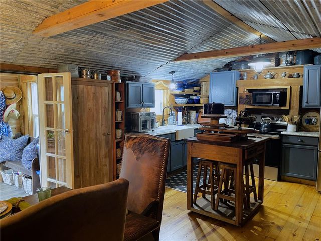 233 Private Road 247, Oakwood, TX 75855