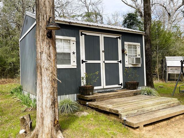 233 Private Road 247, Oakwood, TX 75855