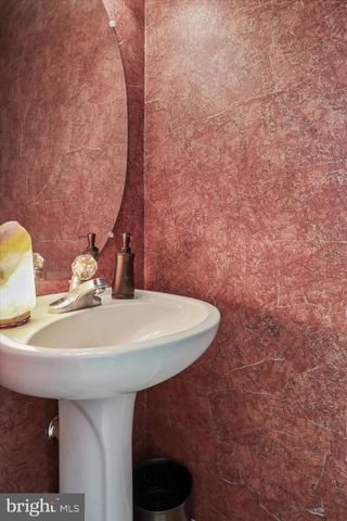 93 KIMBERWICKE DR S, Charles Town, WV 25414