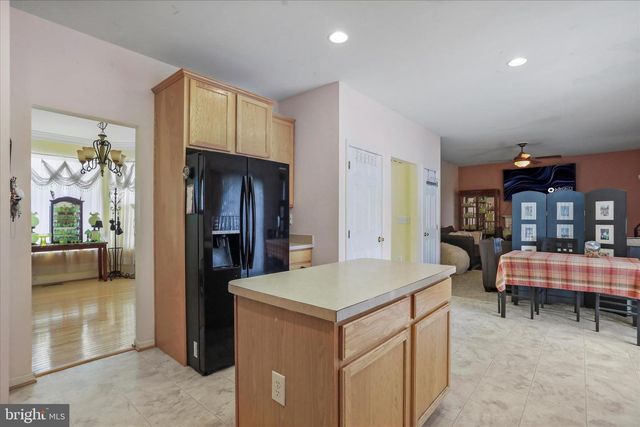 93 KIMBERWICKE DR S, Charles Town, WV 25414