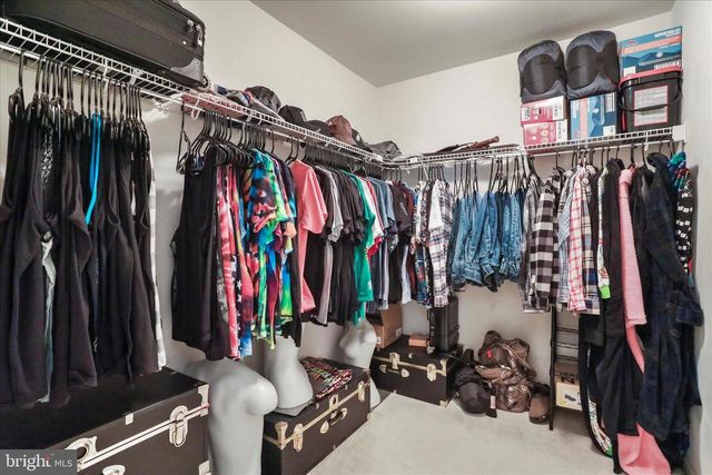 93 KIMBERWICKE DR S, Charles Town, WV 25414