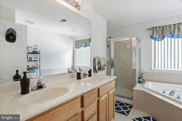 93 KIMBERWICKE DR S, Charles Town, WV 25414