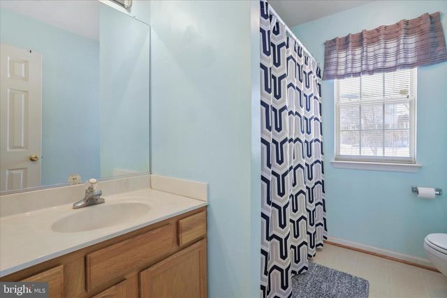 93 KIMBERWICKE DR S, Charles Town, WV 25414