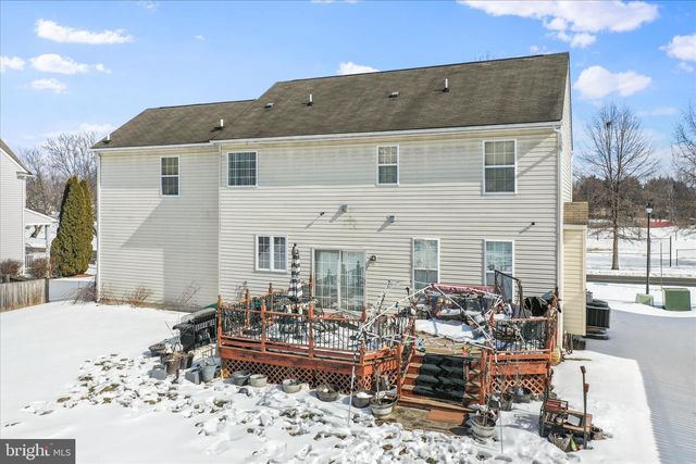 93 KIMBERWICKE DR S, Charles Town, WV 25414