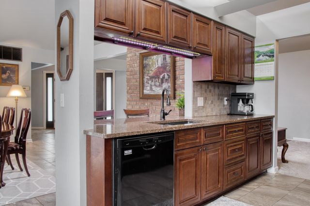 1532 Alta Vista Drive, Owosso, MI 48867