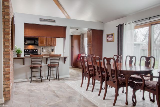 1532 Alta Vista Drive, Owosso, MI 48867