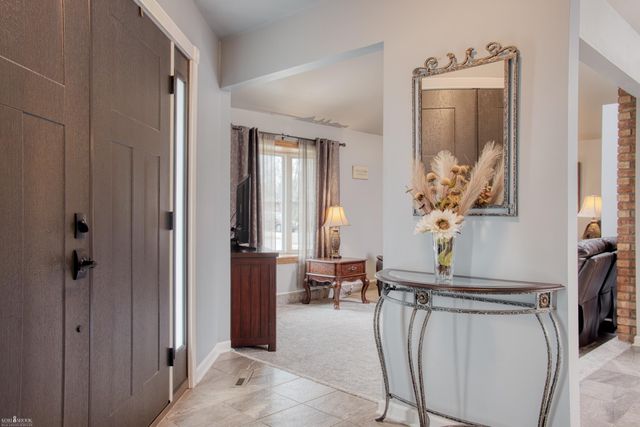 1532 Alta Vista Drive, Owosso, MI 48867