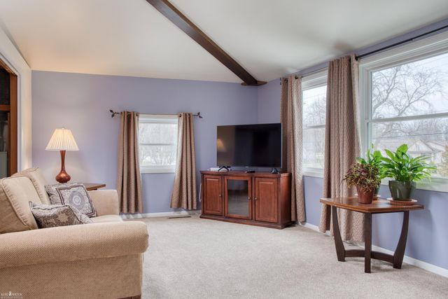 1532 Alta Vista Drive, Owosso, MI 48867