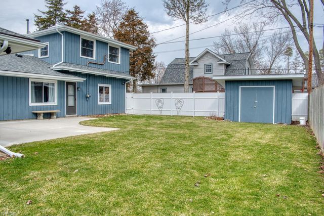 1532 Alta Vista Drive, Owosso, MI 48867