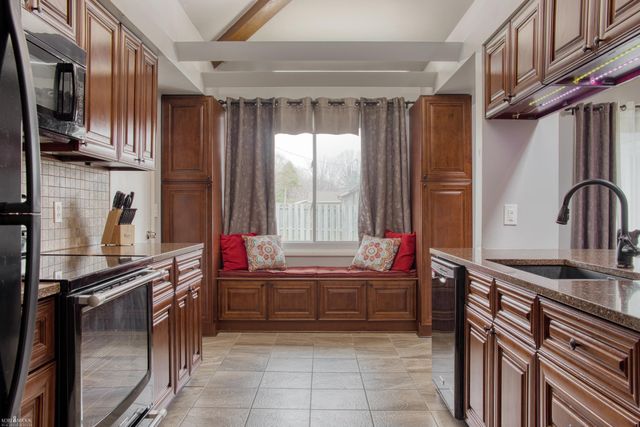 1532 Alta Vista Drive, Owosso, MI 48867