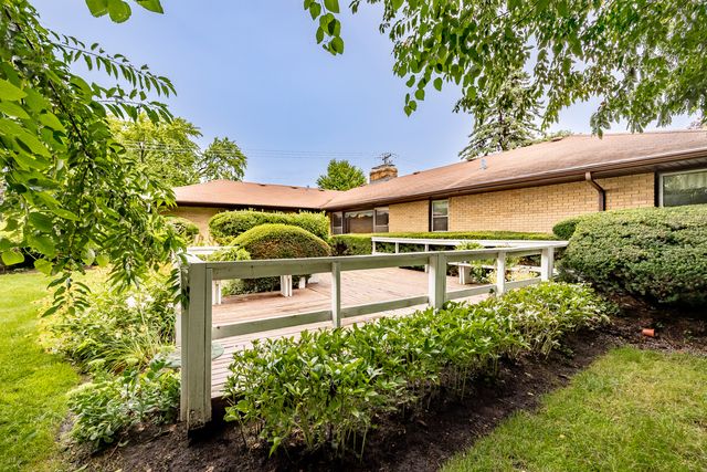 254 Wing Park Boulevard, Elgin, IL 60123