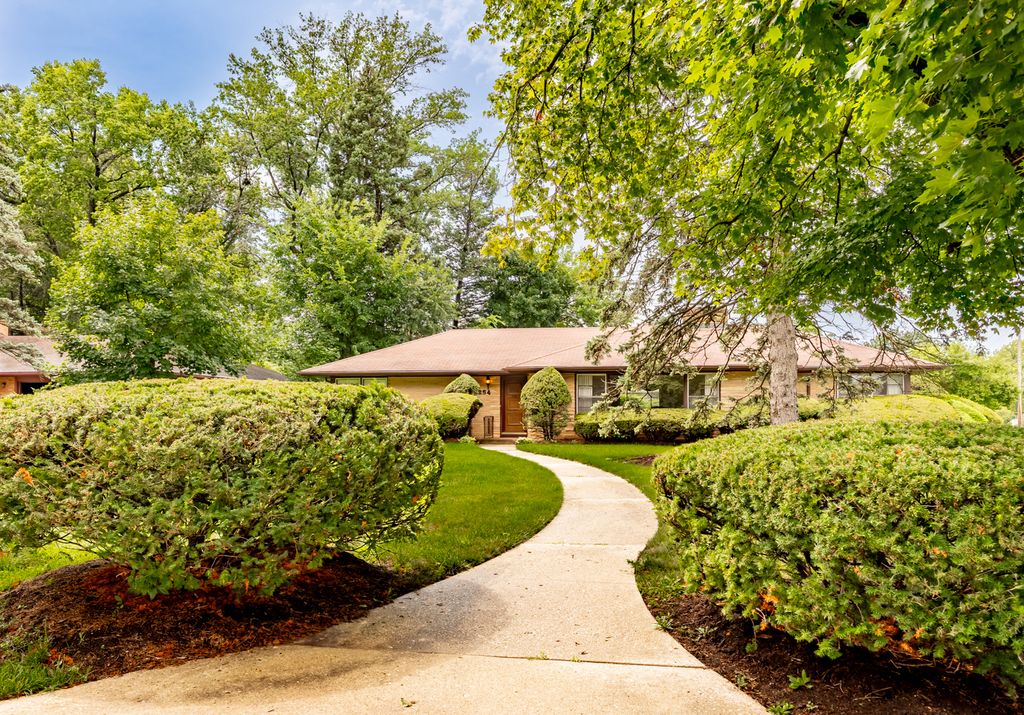 254 Wing Park Boulevard, Elgin, IL 60123