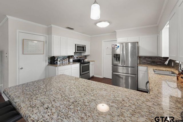 108 Robinwood, Whitehouse, TX 75791