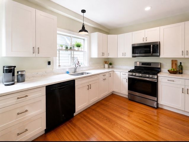 94 Josephine Ave. 2, Somerville, MA 02144