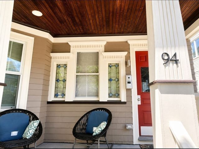 94 Josephine Ave. 2, Somerville, MA 02144
