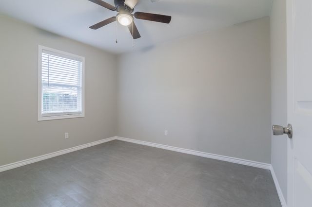 101 Will Street, Willis, TX 77378