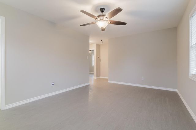 101 Will Street, Willis, TX 77378