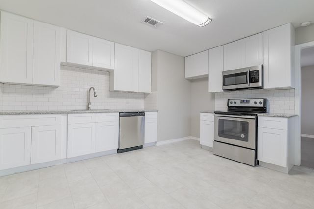 101 Will Street, Willis, TX 77378