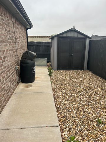 6908 70th Street, Lubbock, TX 79424