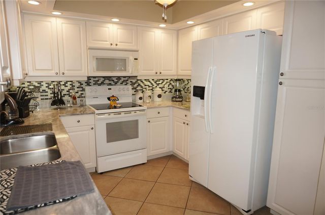 5800 SABAL TRACE DRIVE 701, North Port, FL 34287