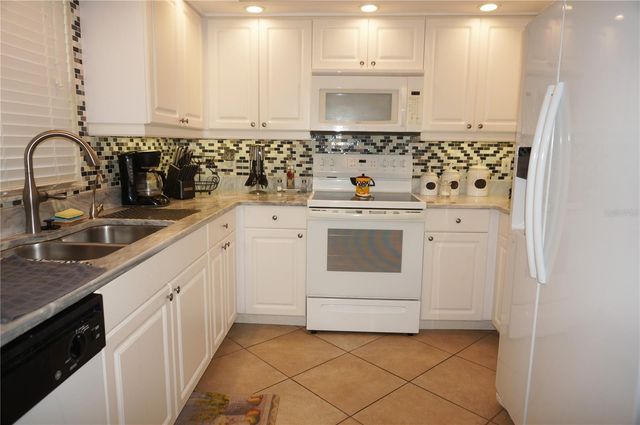 5800 SABAL TRACE DRIVE 701, North Port, FL 34287