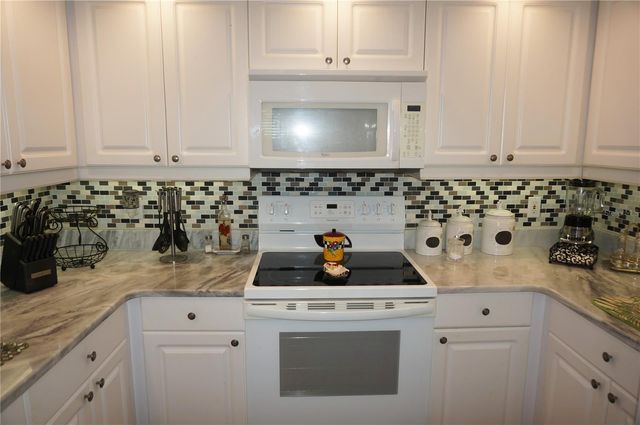 5800 SABAL TRACE DRIVE 701, North Port, FL 34287