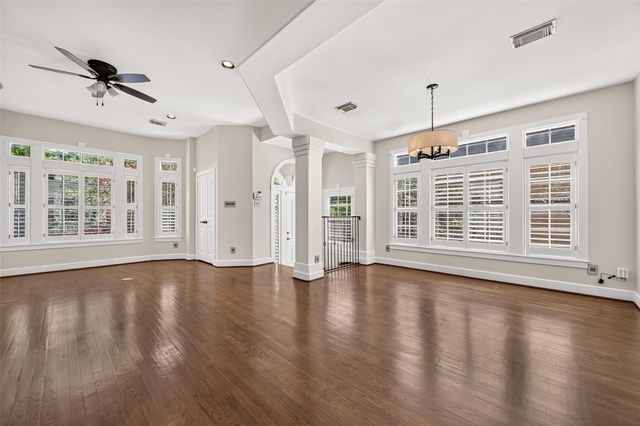6308 Schuler Street, Houston, TX 77007