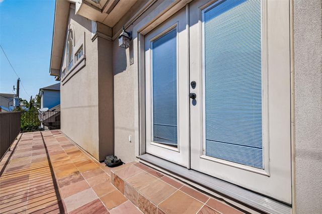 6308 Schuler Street, Houston, TX 77007